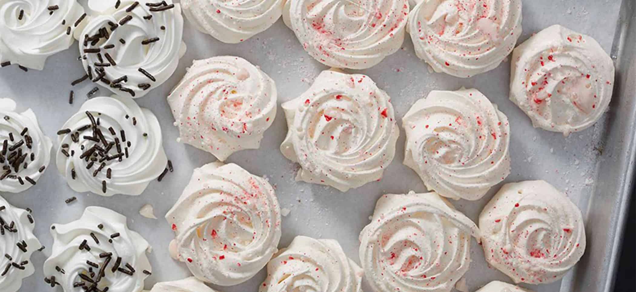 Peppermint Meringue Kisses