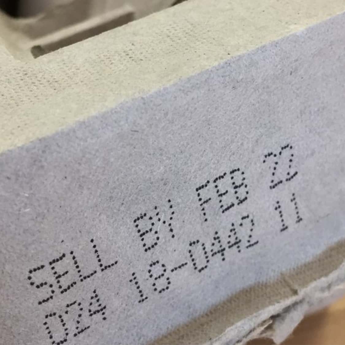 the date on an egg carton