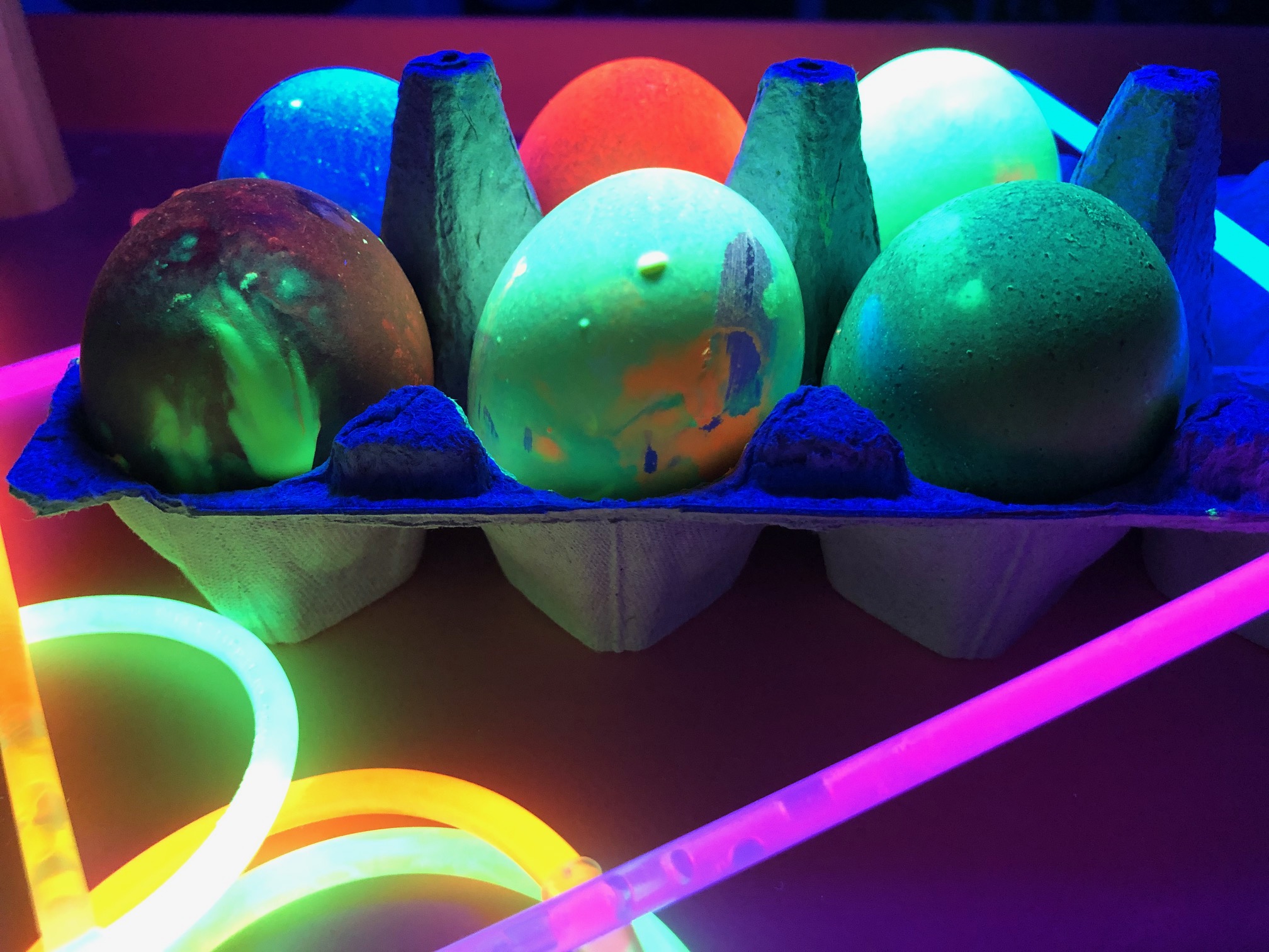 How to Decorate Neon Glow-In-The-Dark Eggs