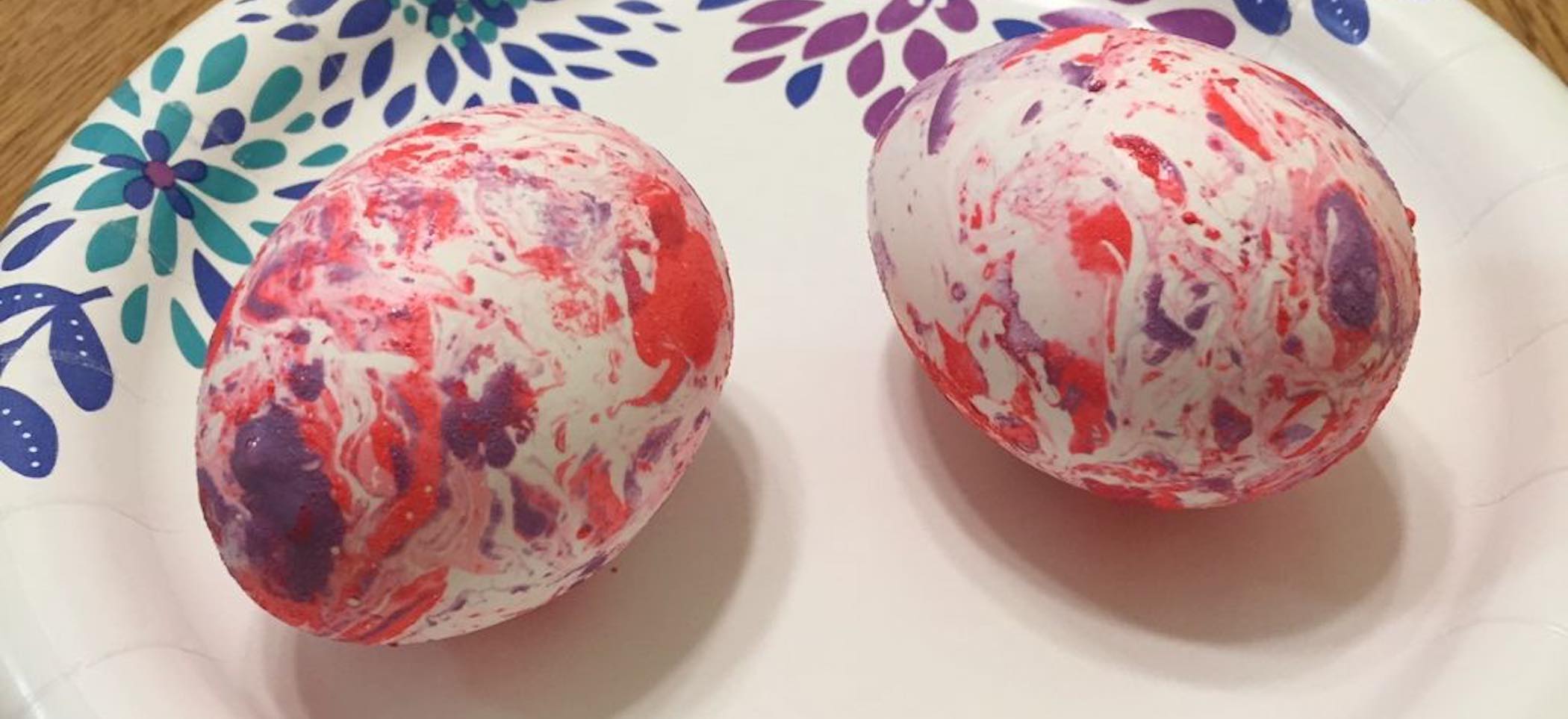 How to Decorate Marbled Eggs