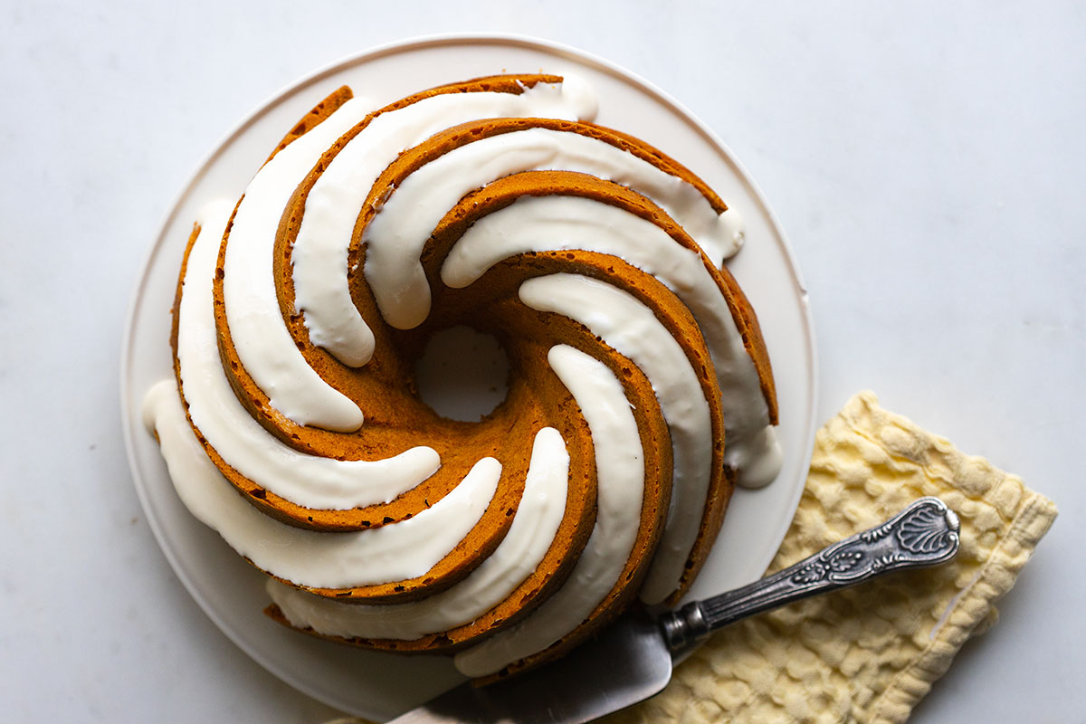 BROWN BUTTER PUMPKIN SPICE BUNDT CAKE