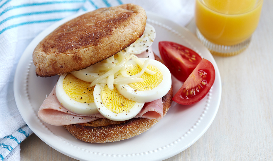 Microwave Egg & Ham Muffin