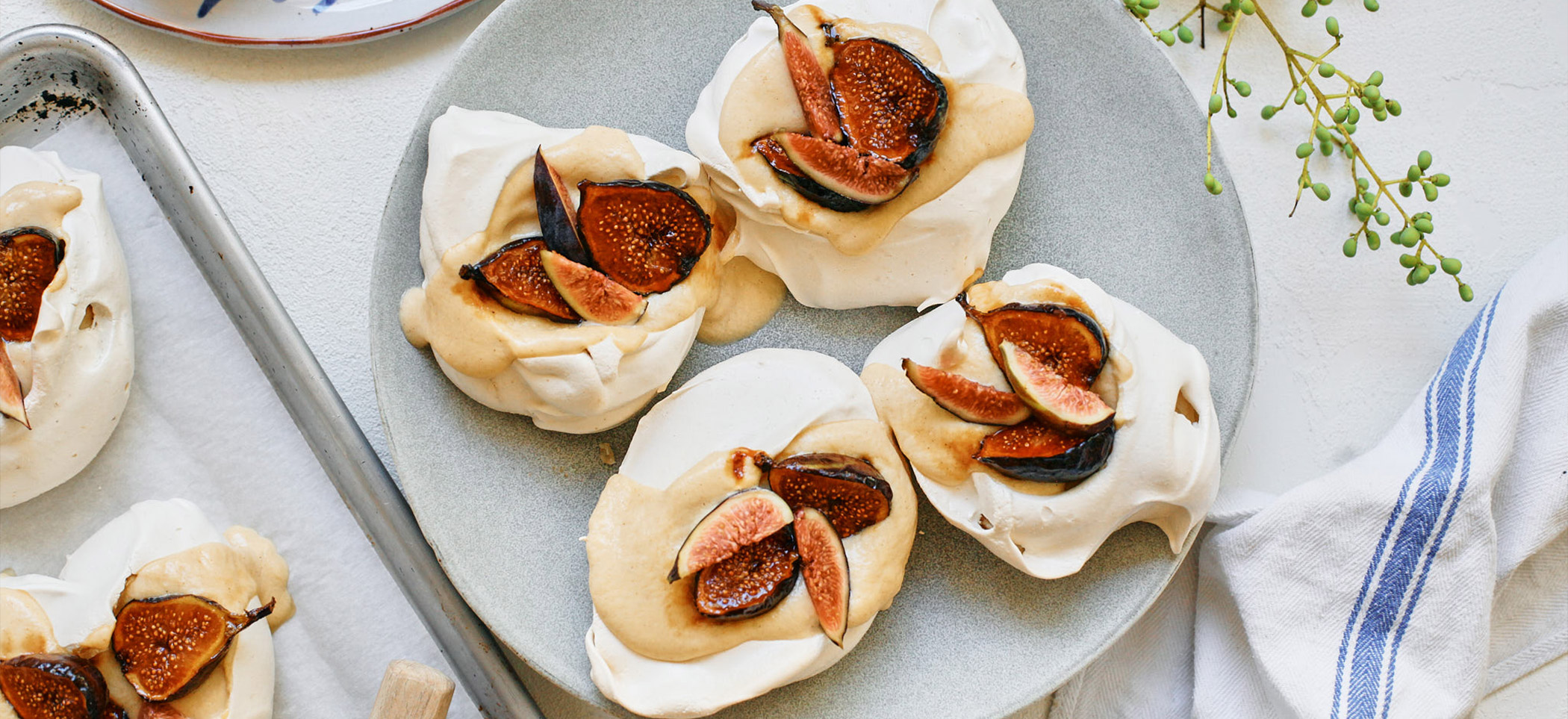 Mini Pavlovas with Cinnamon Cream & Caramelized Figs